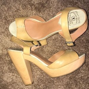 Lucky Brand Wooden heel Sandal
